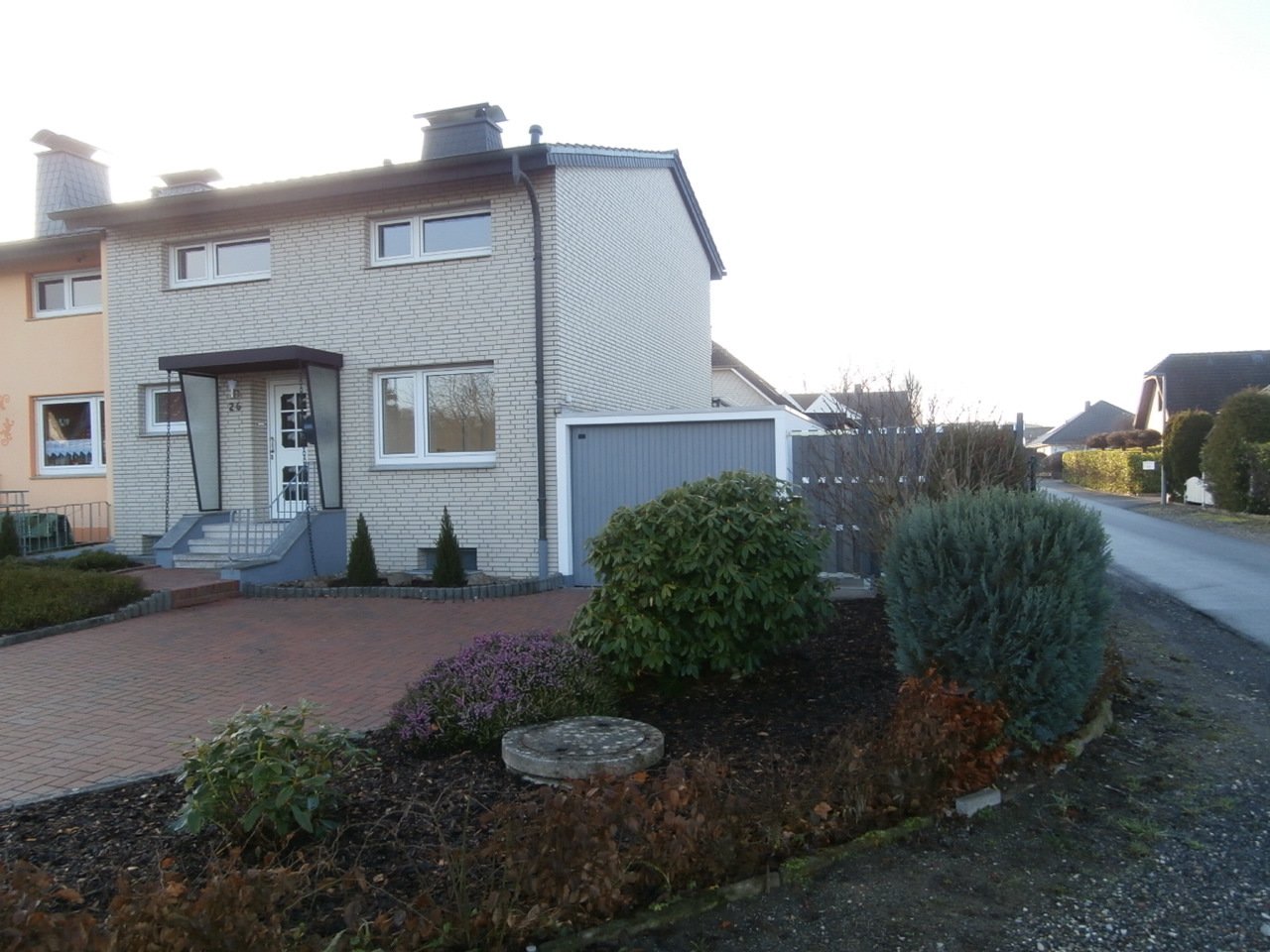 Renoviertes Reihenendhaus in Bünde-Hüffen in guter Lage zu mieten Renoviertes Reihenendhaus in Bünde-Hüffen in guter Lage zu mieten